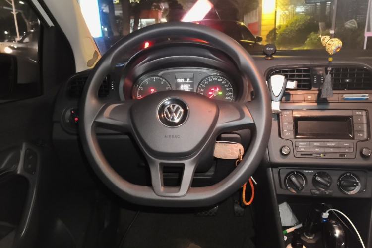Used Volkswagen Polo 2016 1.4L Automatic Trendy Model Steering Wheel