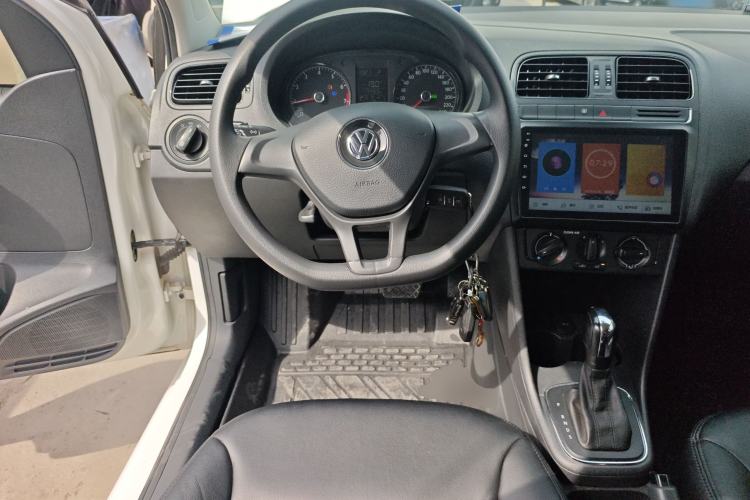 Used Volkswagen Polo 2016 1.4L Automatic Trendy Model Steering Wheel