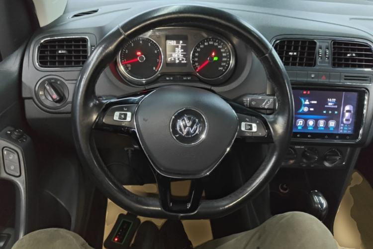 Used Volkswagen Polo 2016 1.6L Automatic Comfort Model Steering Wheel