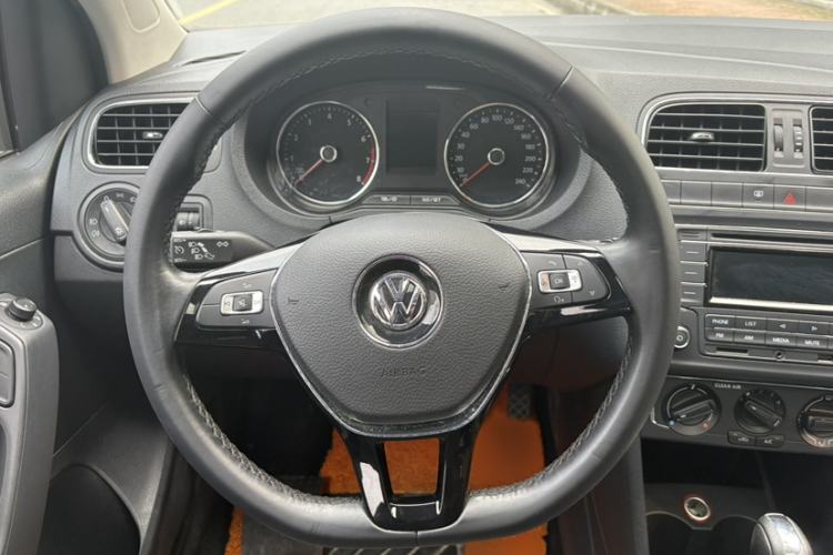 Used Volkswagen Polo 2016 1.6L Automatic Comfort Model Steering Wheel