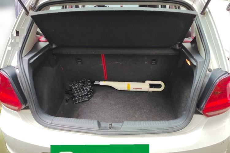 Used Volkswagen Polo 2016 1.6L Automatic Comfort Model Trunk