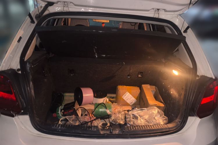 Used Volkswagen Polo 2016 1.4L Manual Fashion Model Trunk