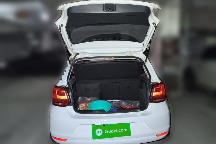 Used Volkswagen Polo 2016 1.6L Automatic Comfort Model Trunk