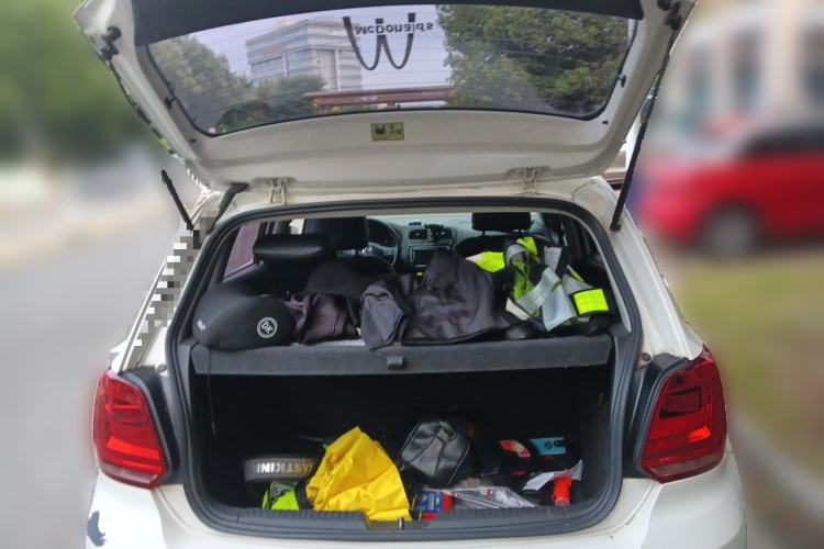 Used Volkswagen Polo 2016 1.4L Manual Fashion Model Trunk