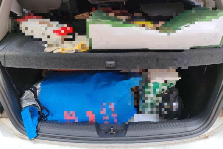 Used Volkswagen Polo 2016 1.4L Manual Fashion Model Trunk