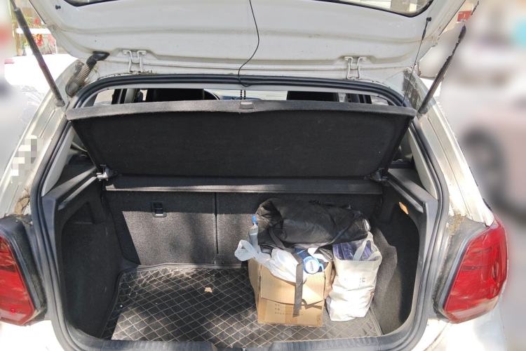 Used Volkswagen Polo 2016 1.6L Automatic Comfort Model Trunk