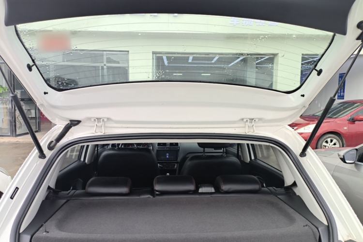 Used Volkswagen Polo 2016 1.6L Automatic Comfort Model Trunk