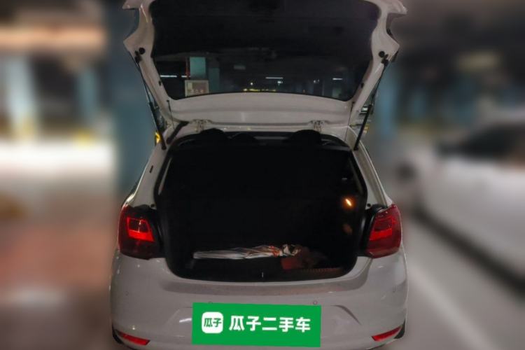 Used Volkswagen Polo 2016 1.6L Automatic Comfort Model Trunk