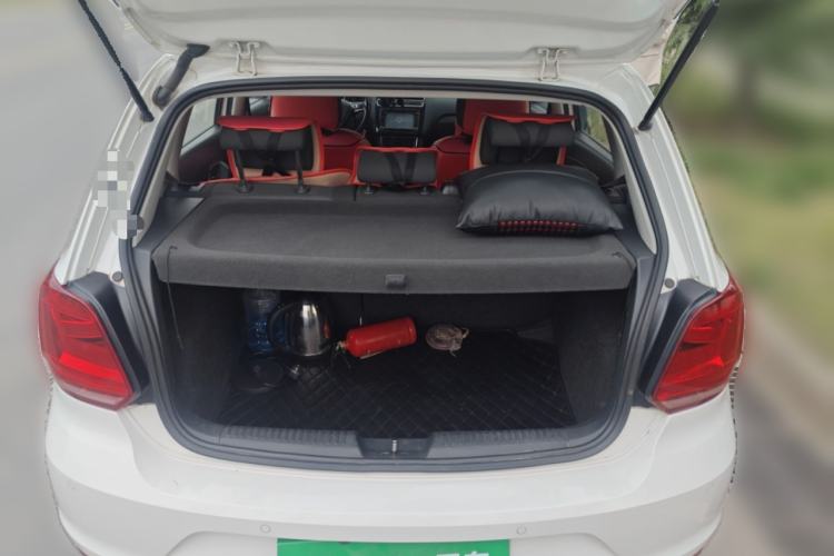 Used Volkswagen Polo 2016 1.6L Automatic Comfort Model Trunk