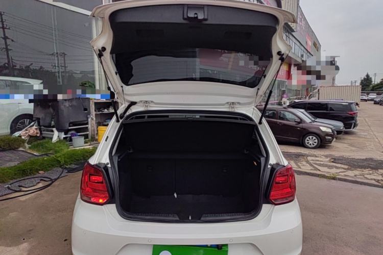 Used Volkswagen Polo 2016 1.6L Automatic Comfort Model Trunk