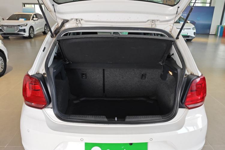 Used Volkswagen Polo 2016 1.6L Automatic Comfort Model Trunk