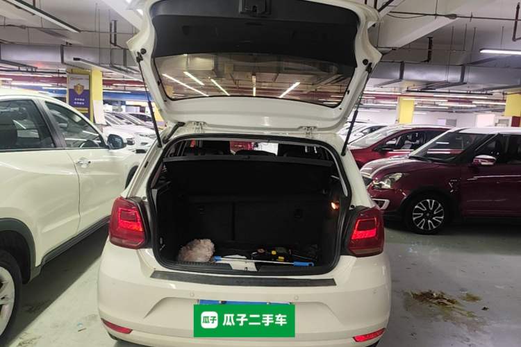 Used Volkswagen Polo 2016 1.6L Automatic Comfort Model Trunk