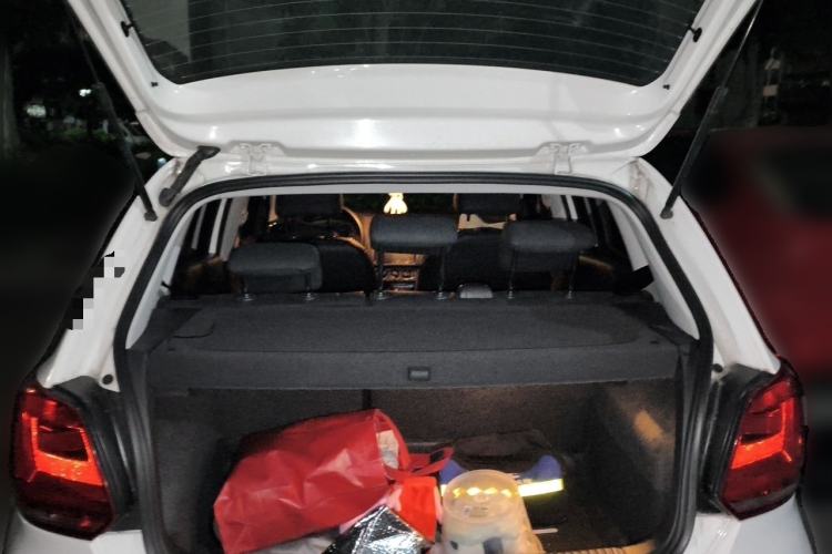 Used Volkswagen Polo 2016 1.6L Automatic Comfort Model Trunk
