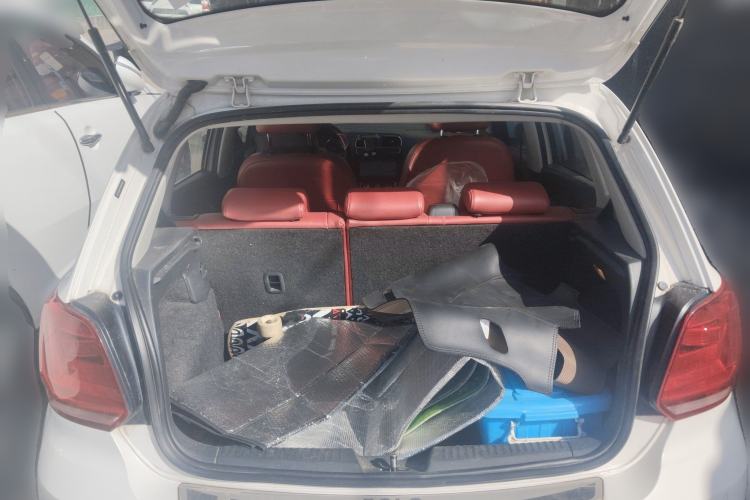 Used Volkswagen Polo 2016 1.6L Automatic Comfort Model Trunk