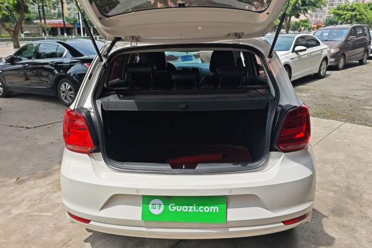 Used Volkswagen Polo 2016 1.6L Automatic Comfort Model Trunk