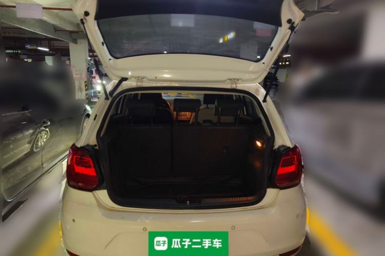 Used Volkswagen Polo 2016 1.6L Automatic Comfort Model Trunk