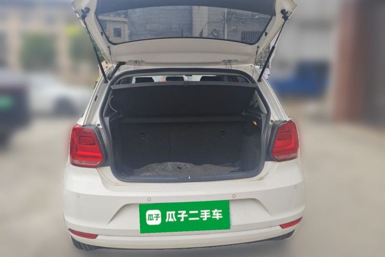 Used Volkswagen Polo 2016 1.6L Automatic Comfort Model Trunk
