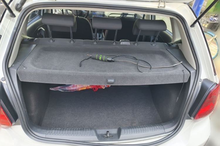 Used Volkswagen Polo 2016 1.4L Manual Fashion Model Trunk