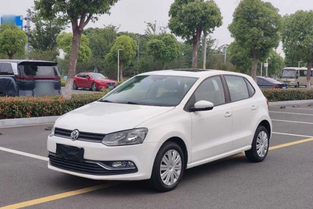 Used Volkswagen Polo 2016 1.6L Automatic Comfort Model