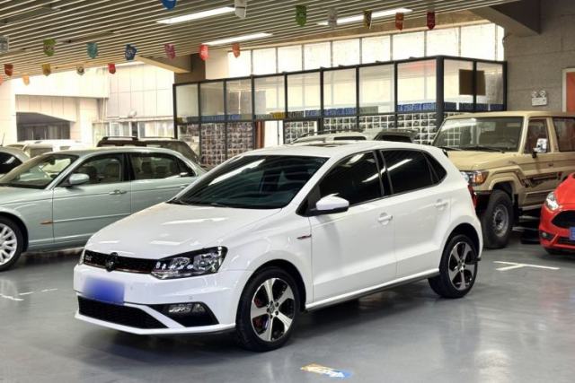 Ojetý Volkswagen Polo 2016 1.4TSI GTI