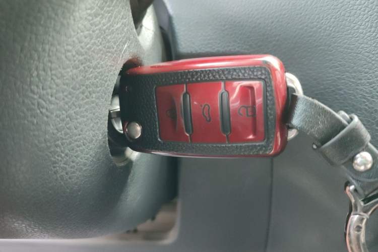 Used Volkswagen Polo 2016 1.4L Manual Fashion Model Vehicle Key
