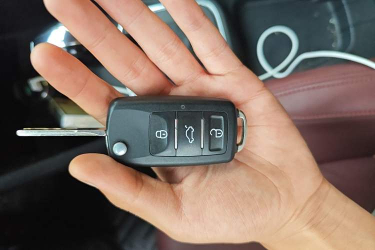 Used Volkswagen Polo 2016 1.4L Automatic Trendy Model Vehicle Key