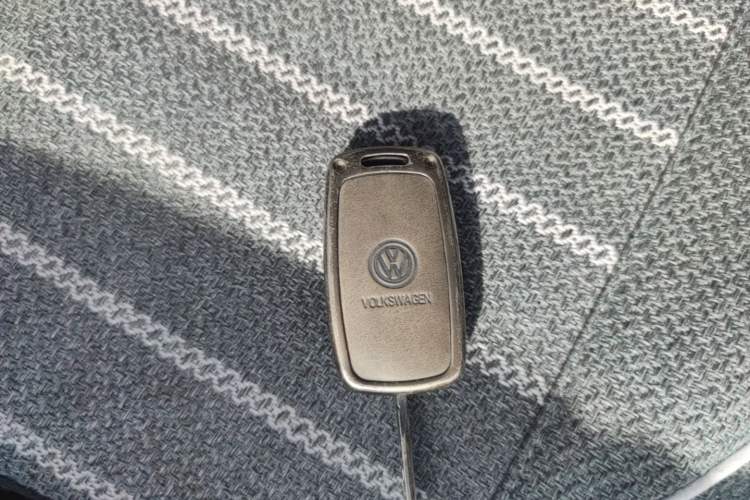 Used Volkswagen Polo 2016 1.6L Automatic Comfort Model Vehicle Key