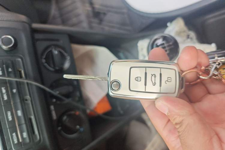 Used Volkswagen Polo 2016 1.4L Manual Fashion Model Vehicle Key