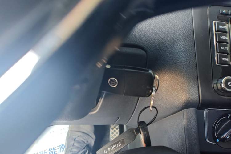 Used Volkswagen Polo 2016 1.6L Automatic Comfort Model Vehicle Key