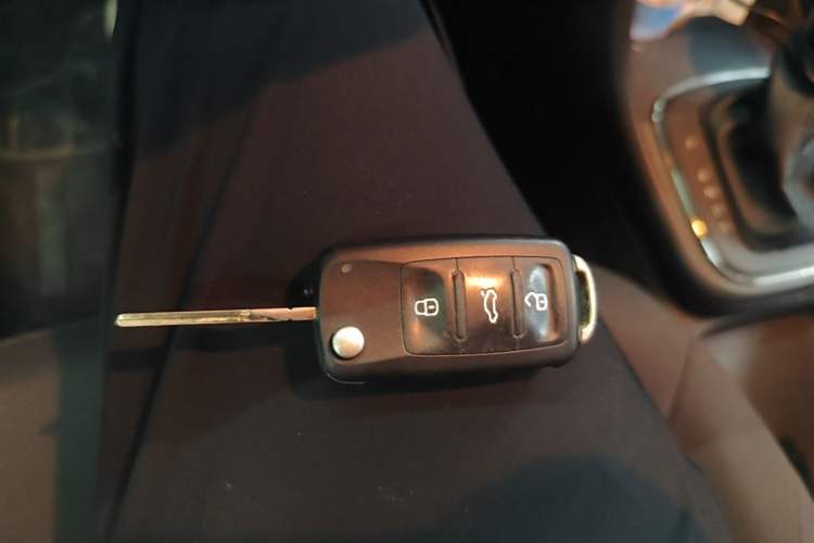 Used Volkswagen Polo 2016 1.4L Automatic Trendy Model Vehicle Key