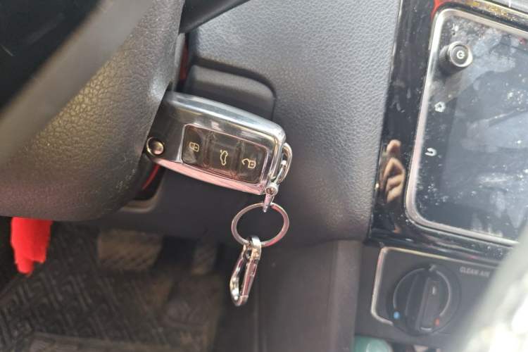 Used Volkswagen Polo 2016 1.6L Automatic Comfort Model Vehicle Key