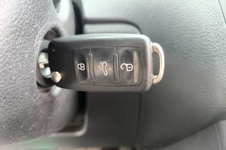 Used Volkswagen Polo 2016 1.6L Automatic Comfort Model Vehicle Key