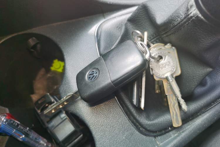 Used Volkswagen Polo 2016 1.4L Manual Fashion Model Vehicle Key