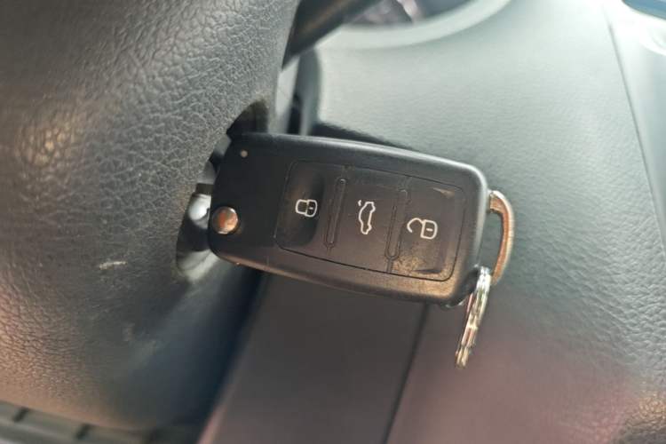 Used Volkswagen Polo 2016 1.6L Automatic Comfort Model Vehicle Key