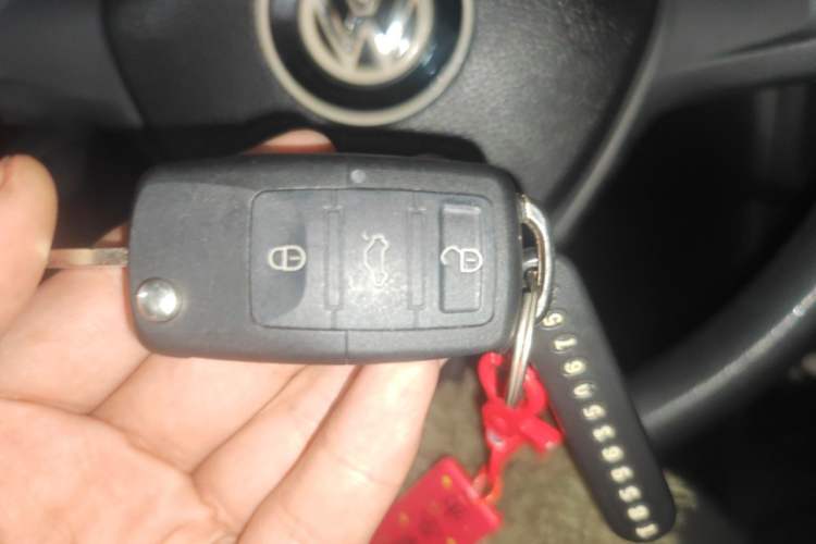 Used Volkswagen Polo 2016 1.4L Manual Fashion Model Vehicle Key