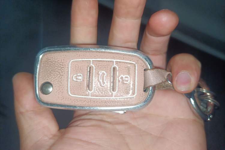 Used Volkswagen Polo 2016 1.4L Manual Fashion Model Vehicle Key
