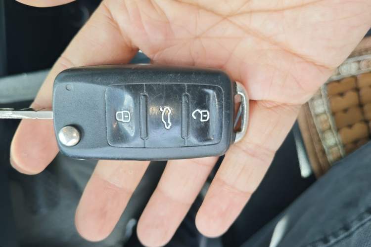 Used Volkswagen Polo 2016 1.6L Automatic Comfort Model Vehicle Key