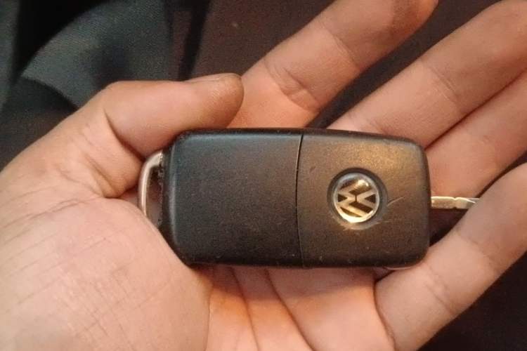 Used Volkswagen Polo 2016 1.6L Automatic Comfort Model Vehicle Key