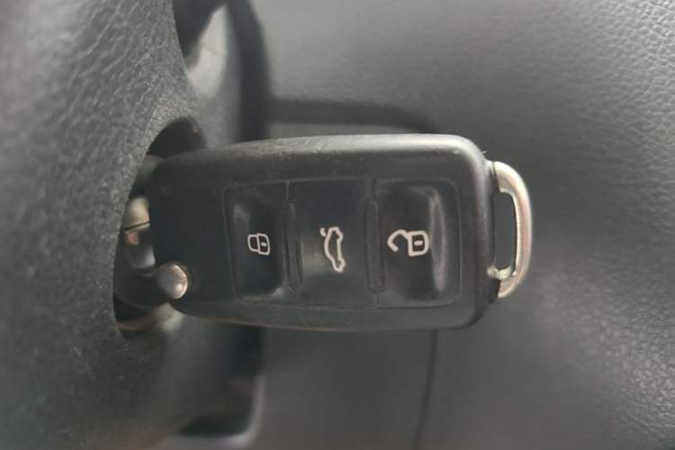 Used Volkswagen Polo 2016 1.6L Automatic Comfort Model Vehicle Key