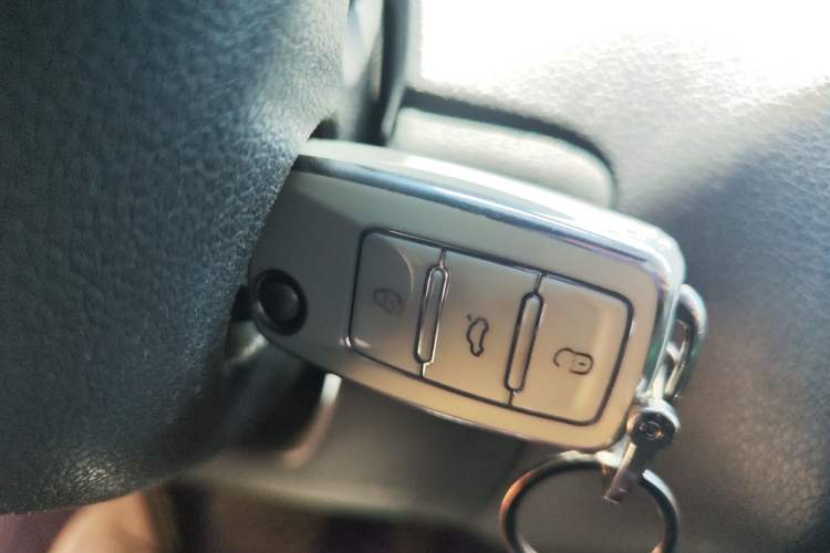 Used Volkswagen Polo 2016 1.4L Automatic Trendy Model Vehicle Key