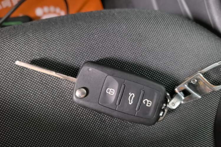 Used Volkswagen Polo 2016 1.6L Automatic Comfort Model Vehicle Key