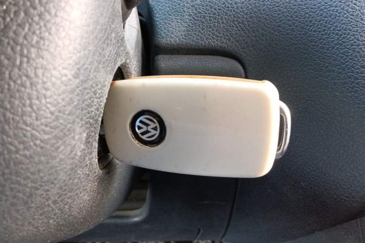 Used Volkswagen Polo 2016 1.4L Manual Fashion Model Vehicle Key