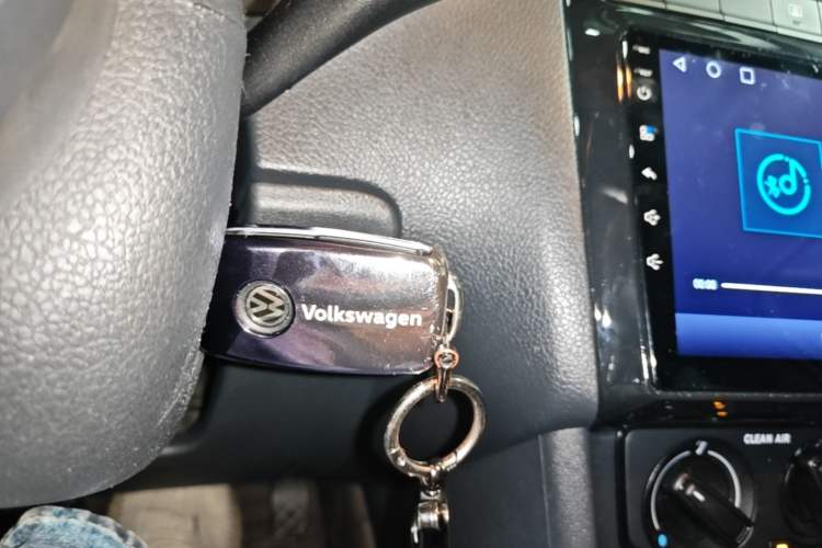 Used Volkswagen Polo 2016 1.4L Manual Fashion Model Vehicle Key