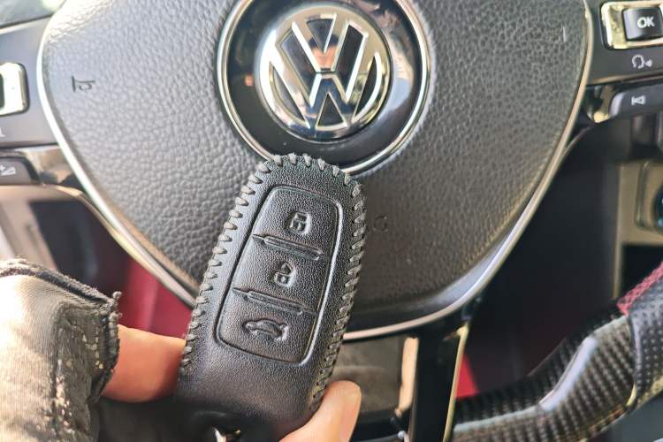Used Volkswagen Polo 2016 1.4L Automatic Trendy Model Vehicle Key