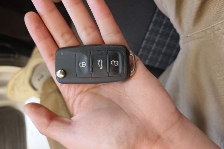 Used Volkswagen Polo 2016 1.6L Automatic Comfort Model Vehicle Key