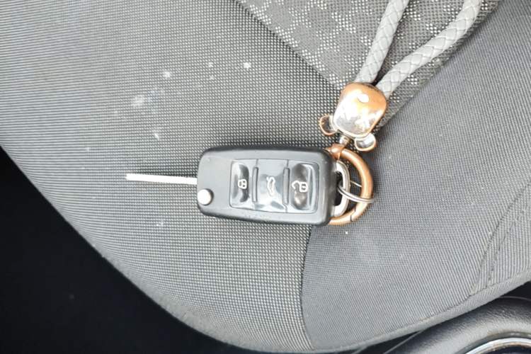 Used Volkswagen Polo 2016 1.6L Automatic Comfort Model Vehicle Key