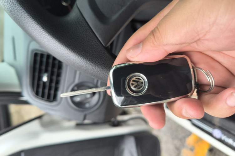 Used Volkswagen Polo 2016 1.4L Manual Fashion Model Vehicle Key