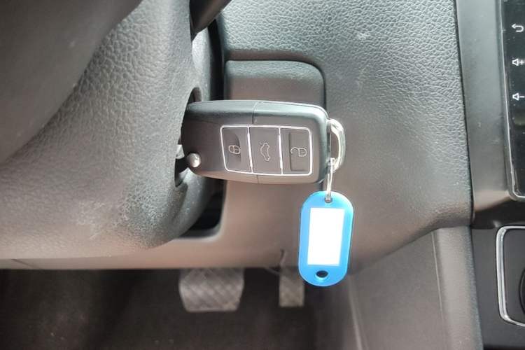 Used Volkswagen Polo 2016 1.6L Automatic Comfort Model Vehicle Key