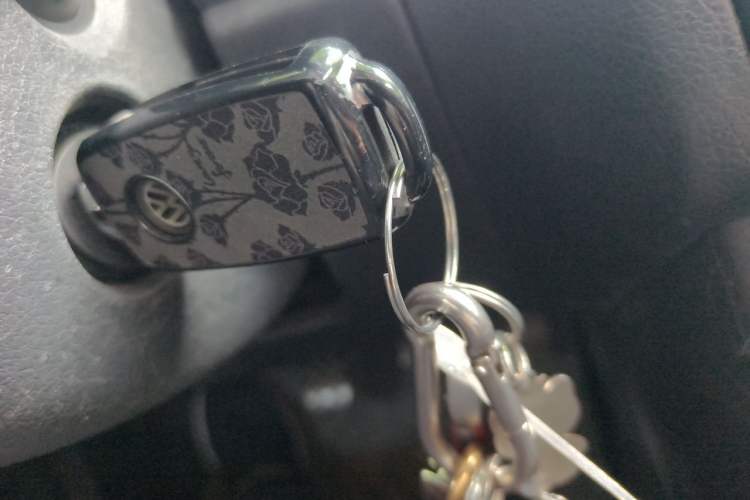 Used Volkswagen Polo 2016 1.4L Manual Fashion Model Vehicle Key