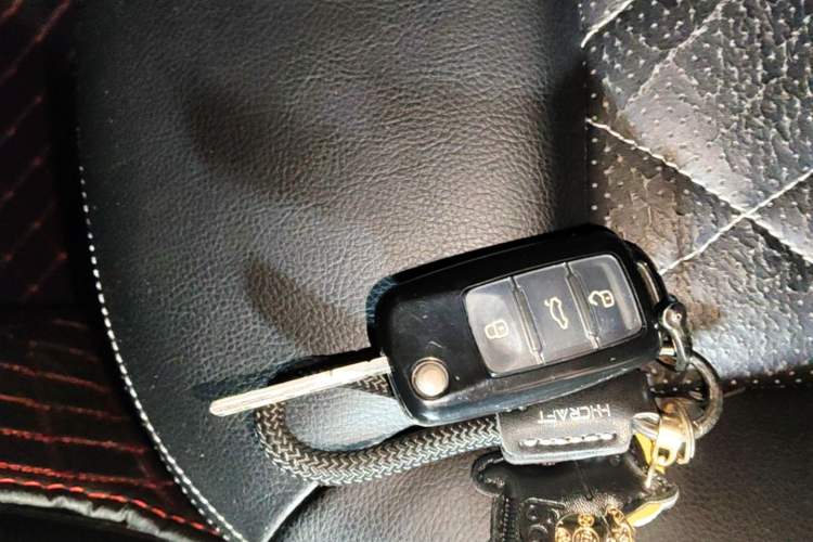 Used Volkswagen Polo 2016 1.6L Automatic Comfort Model Vehicle Key